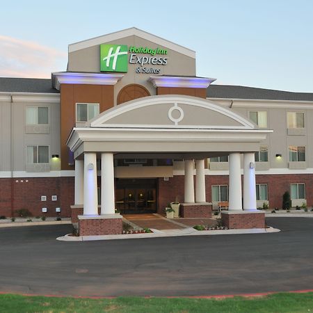 Holiday Inn Express & Suites Clinton By Ihg Εξωτερικό φωτογραφία