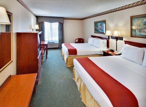 Holiday Inn Express & Suites Clinton By Ihg Εξωτερικό φωτογραφία