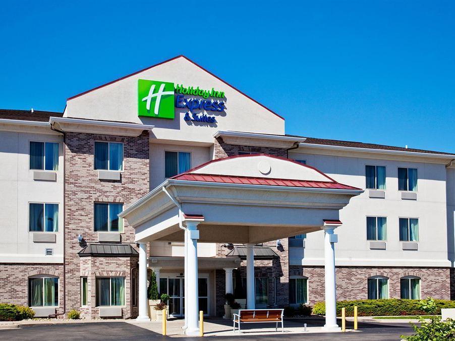 Holiday Inn Express & Suites Clinton By Ihg Εξωτερικό φωτογραφία