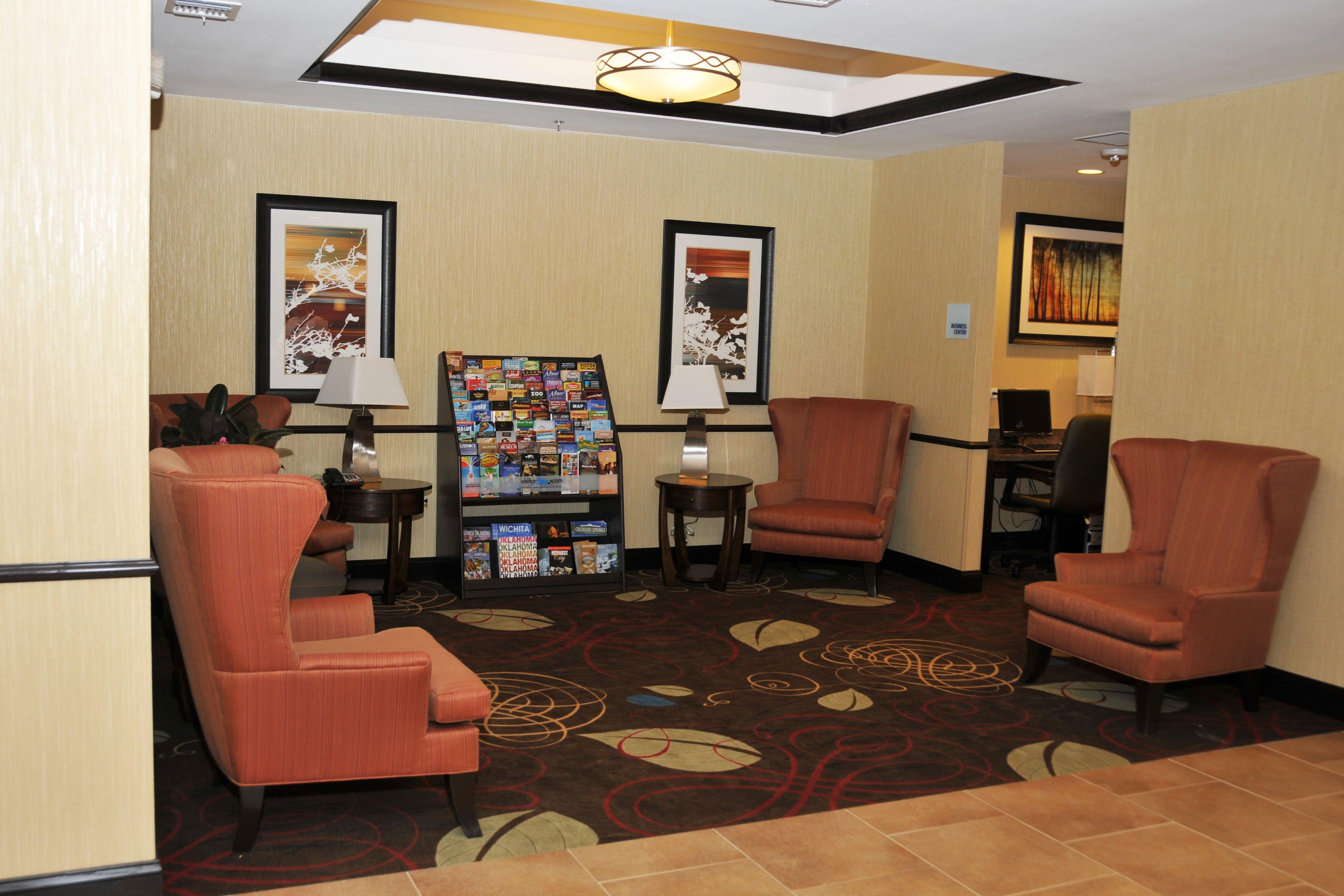 Holiday Inn Express & Suites Clinton By Ihg Εξωτερικό φωτογραφία