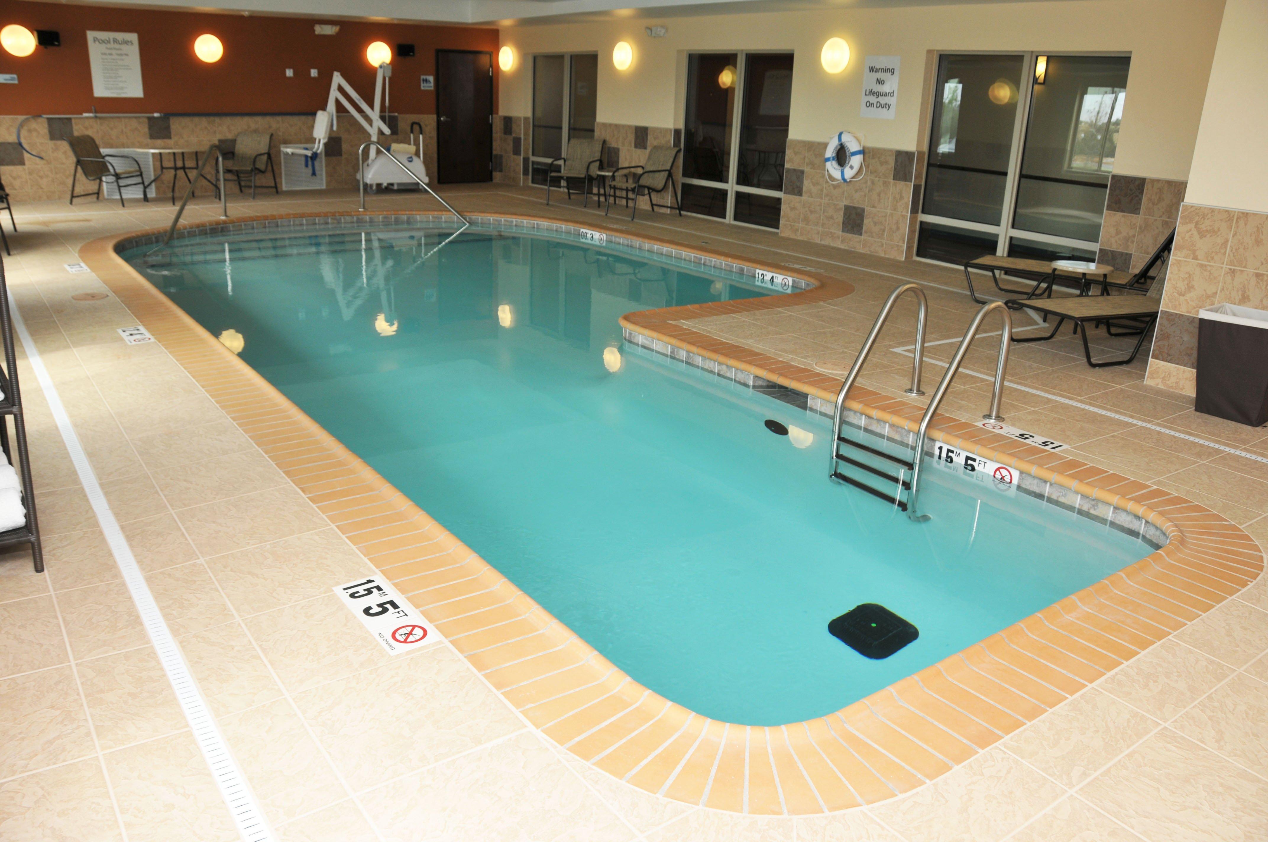 Holiday Inn Express & Suites Clinton By Ihg Εξωτερικό φωτογραφία