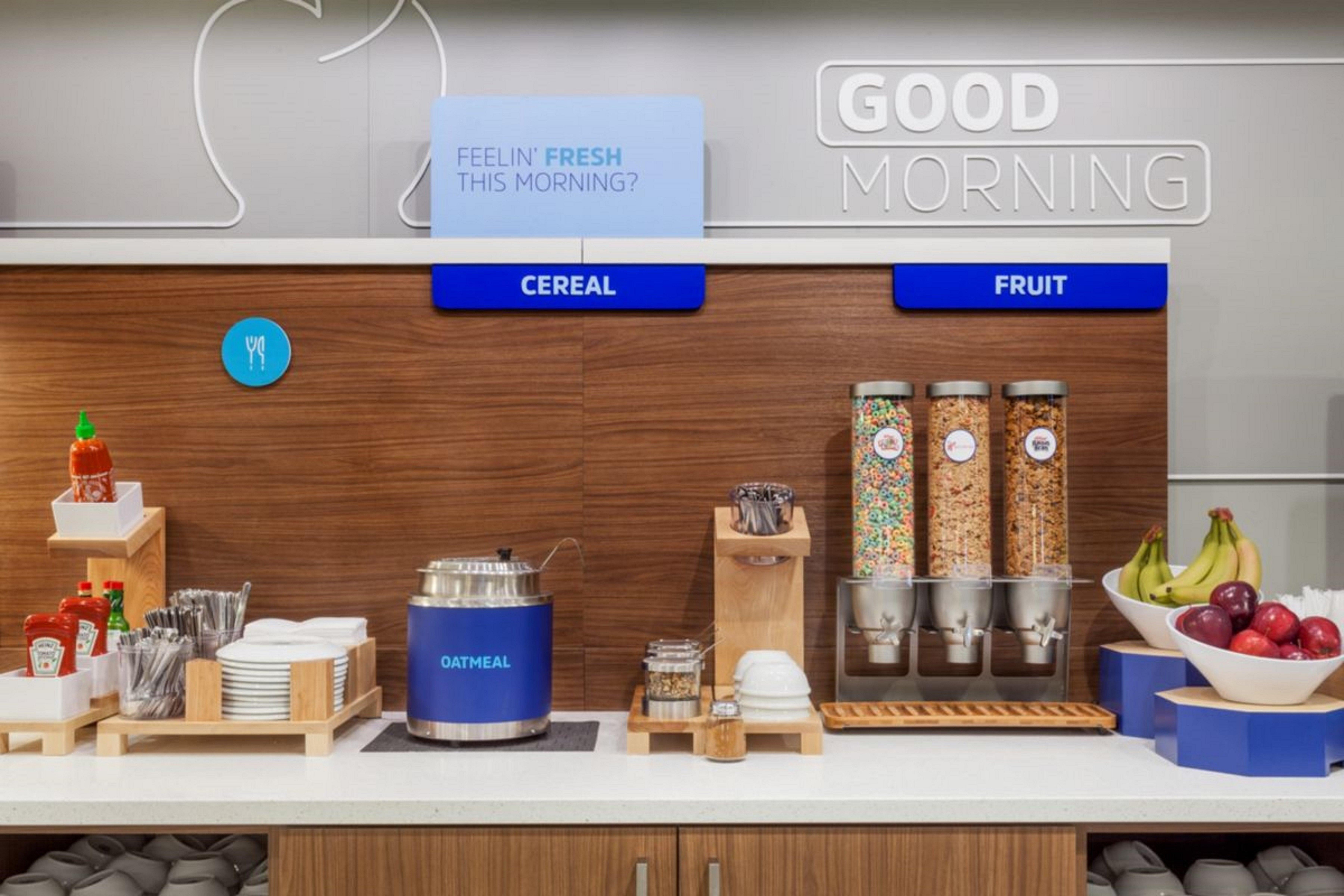 Holiday Inn Express & Suites Clinton By Ihg Εξωτερικό φωτογραφία