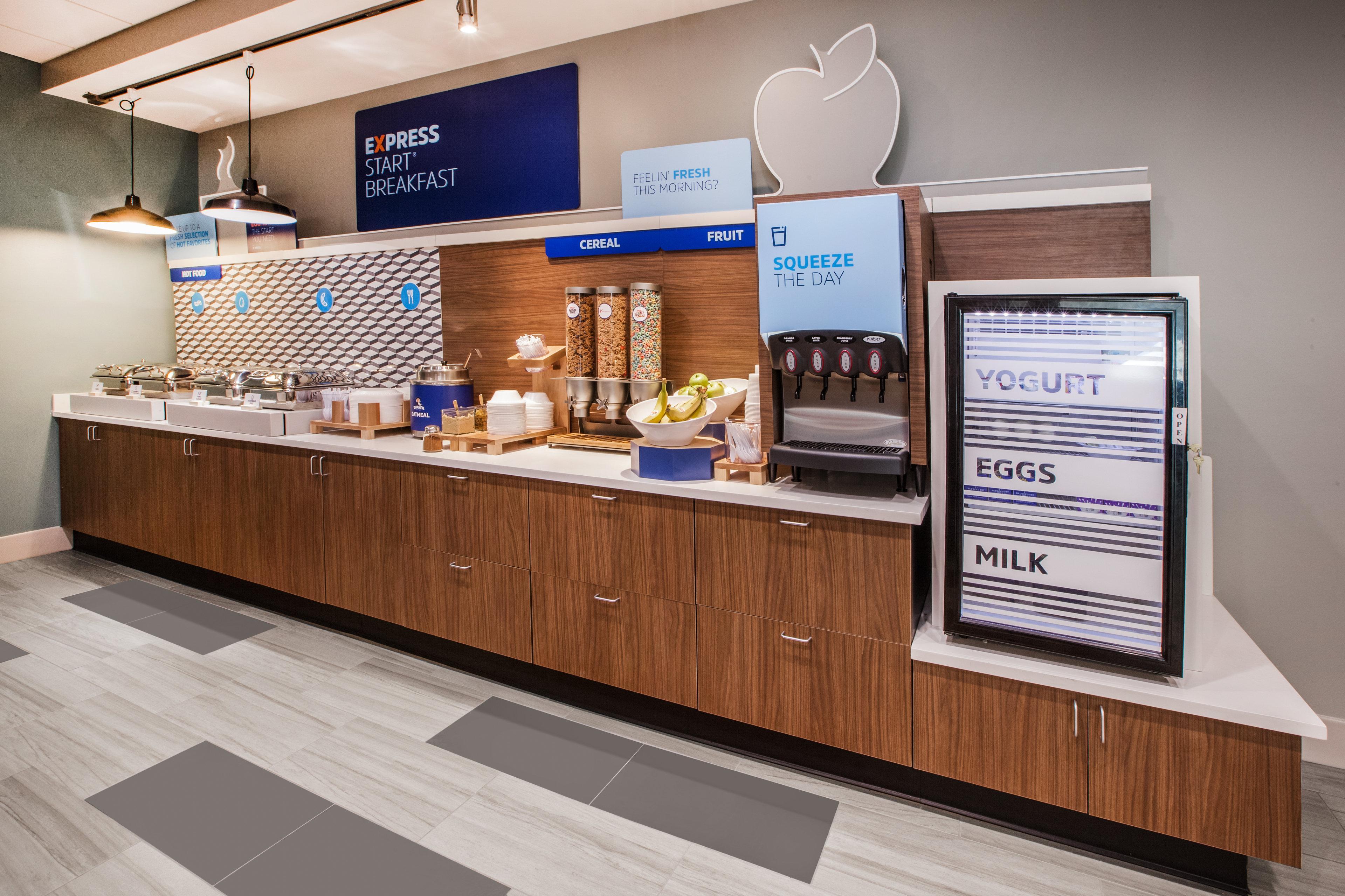 Holiday Inn Express & Suites Clinton By Ihg Εξωτερικό φωτογραφία